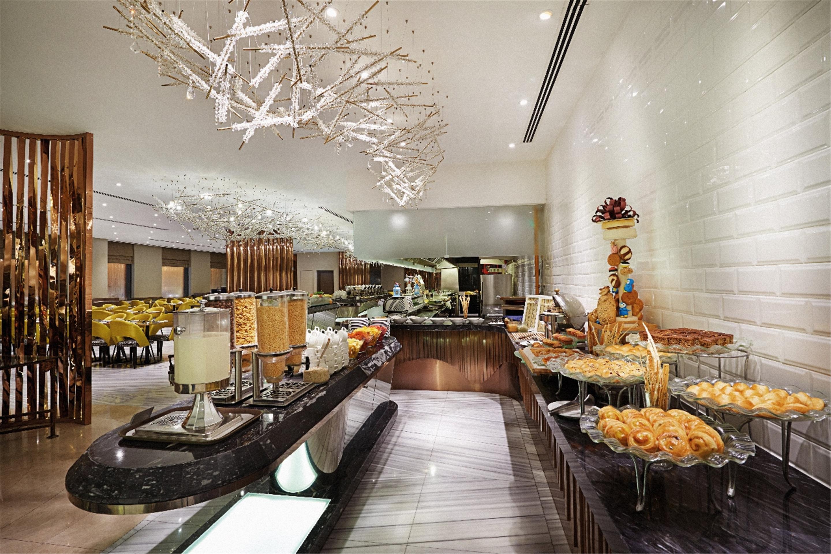 Hotel Dorsett Kuala Lumpur Exterior foto The buffet at the hotel